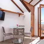 Apartments Spila Beach